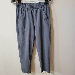 Under Armour Women's Gray Jogger Pants Size S